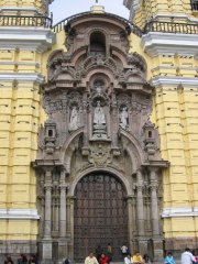 05-Entrance of the Monasterio de San Francisco